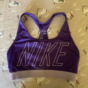 Women’s Nike sports bra size xs